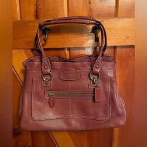 Coach Mauve Leather Bag/Purse. Medium Size. G1085-F14686. Great Condition. Clean